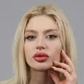 Алиса из Москвы, ищу на сайте постоянные отношения