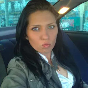 Я Лариса, 23, из Лесного, ищу знакомство для регулярного секса