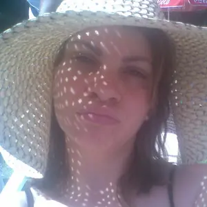 Авелина из Ольгинской, ищу на сайте виртуальный секс