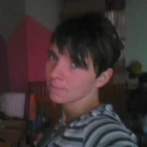 Я Диана, 21, из Зеленокумска, ищу знакомство для постоянных отношений
