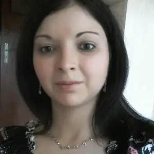 Я Регина, 19, из Семилук, ищу знакомство для постоянных отношений