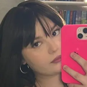 Я Аделина, 20, знакомлюсь для без обязательств в Казани