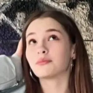 Я Даша, 18, знакомлюсь для общения в Екатеринбурге