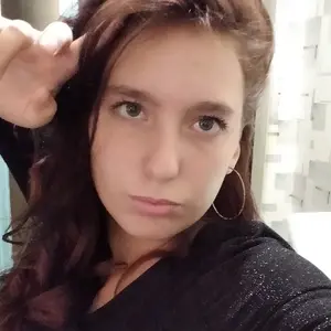 Ангелина из Железногорска, ищу на сайте общение